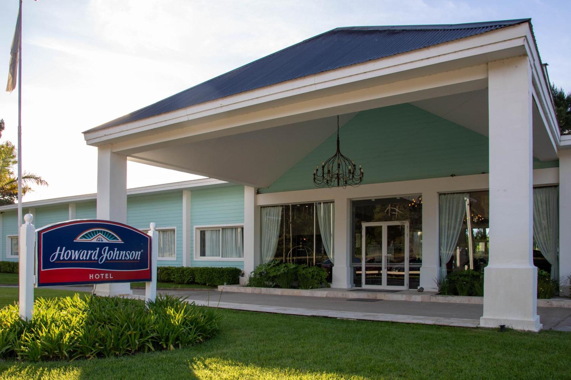 Howard Johnson Hotel & Convention Center Madariaga - Cariló Buitenkant foto